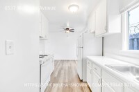 Building Photo - 6537 Woodley Ave