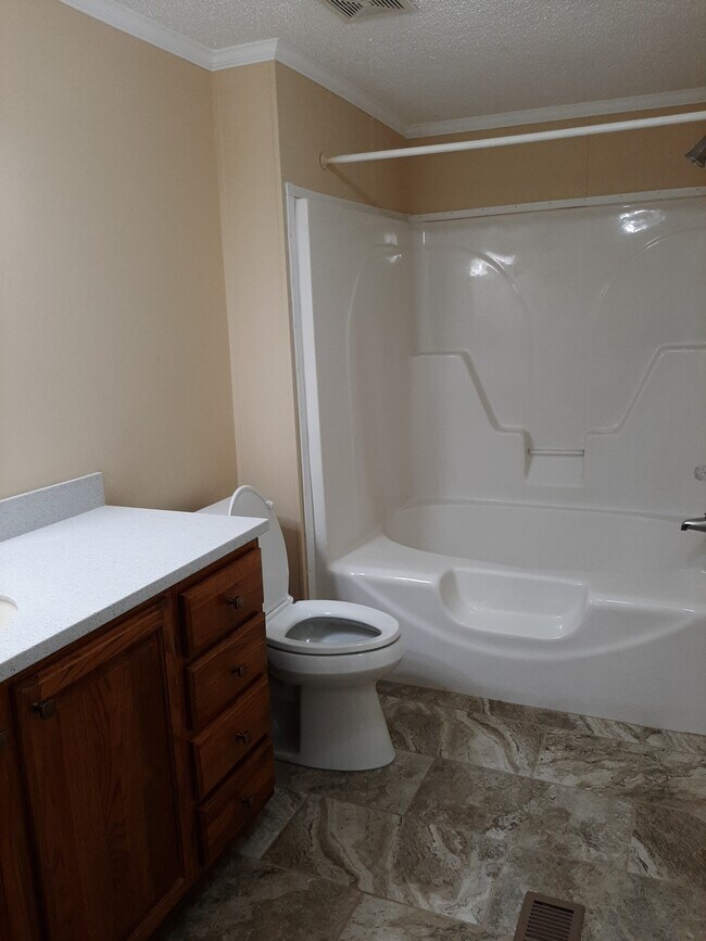 Building Photo - 5767 Deauville Cir