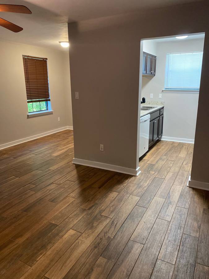 Building Photo - 1881 Nekoma Ct