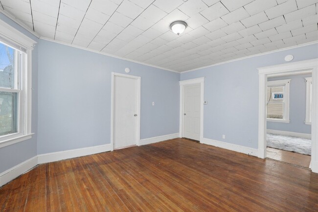 Building Photo - 64-64 Rowe Ave