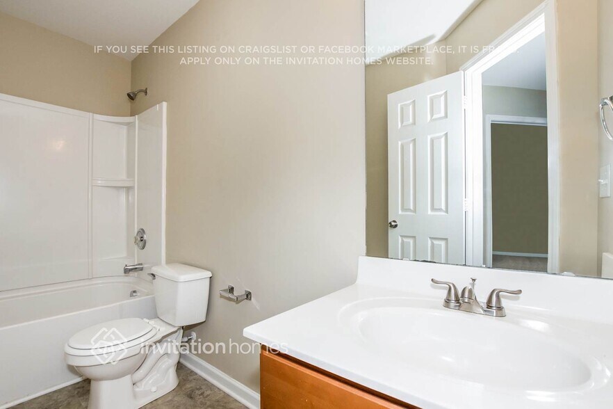 Building Photo - 4007 Blue Stream Ln