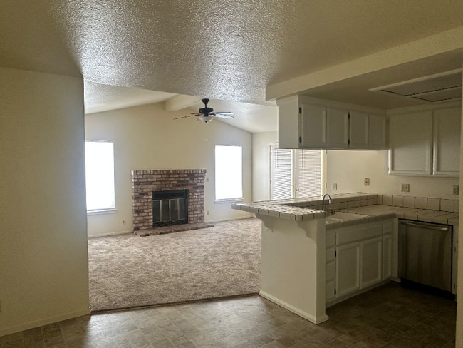 Building Photo - 1035 Cordelia Ct