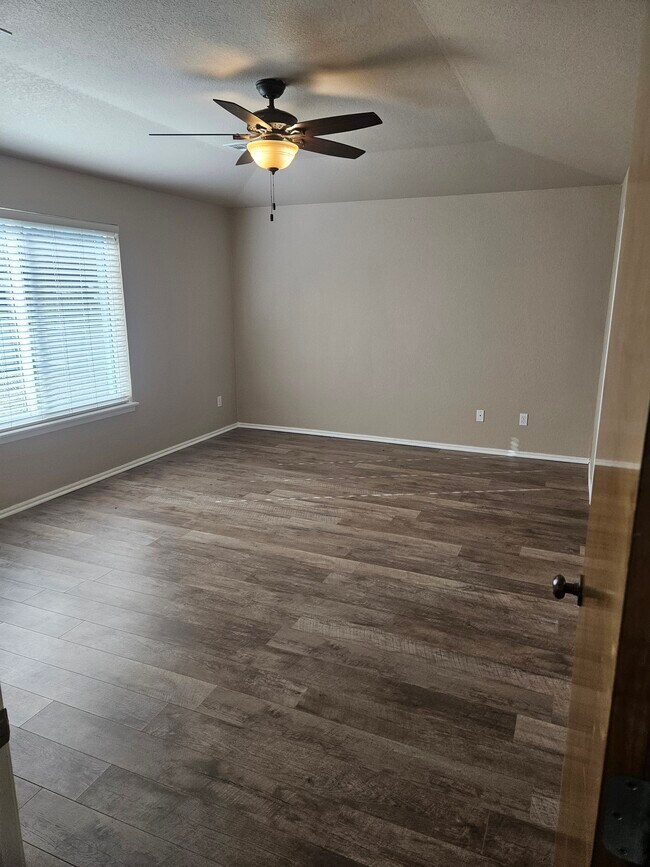 Building Photo - 2232 NW 157th Terrace