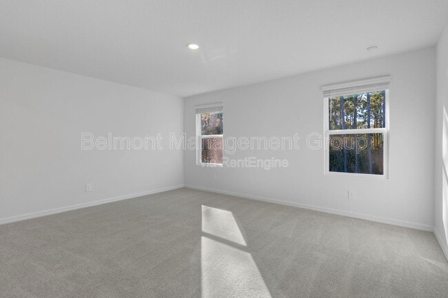 Building Photo - 1122 Bradford Pk Dr