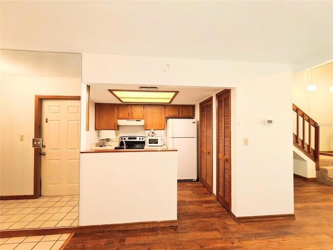 Building Photo - 830 SW 56th Terrace