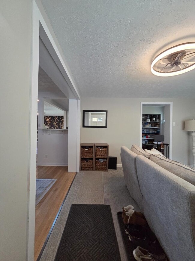 Building Photo - 100 9th Ave