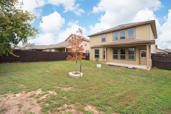 Building Photo - 5903 Bridle Bnd