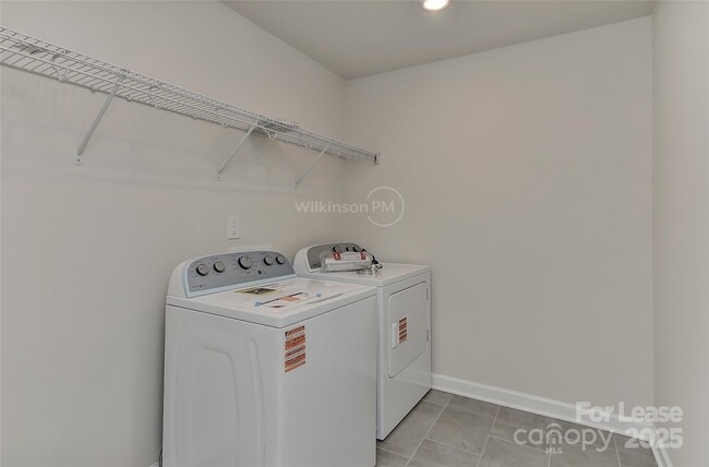 Building Photo - 4104 Armstrong Farm Dr