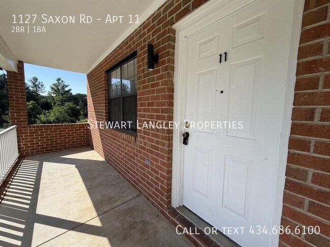 Building Photo - 1127 Saxon Rd