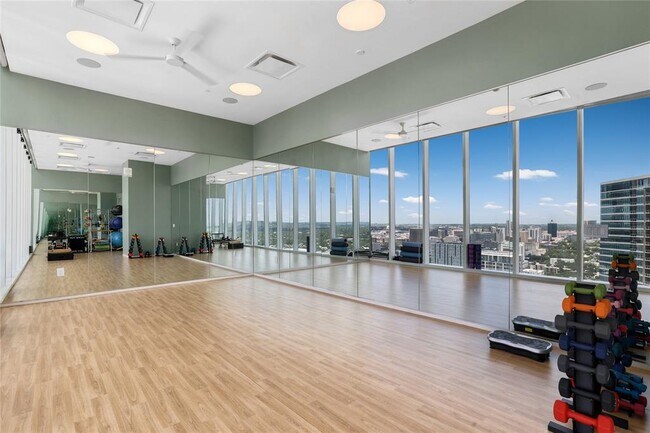 Building Photo - 301 West Ave