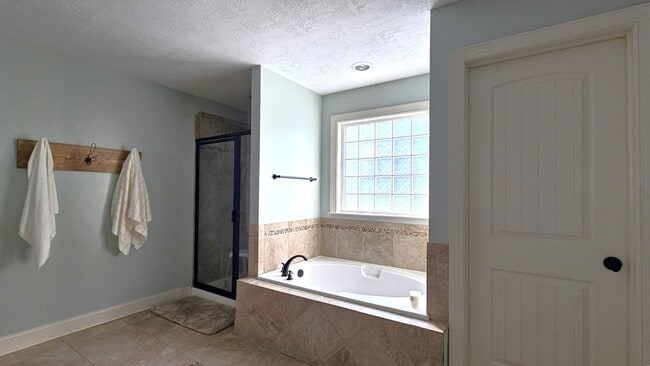 Building Photo - 821 Herrington Dr