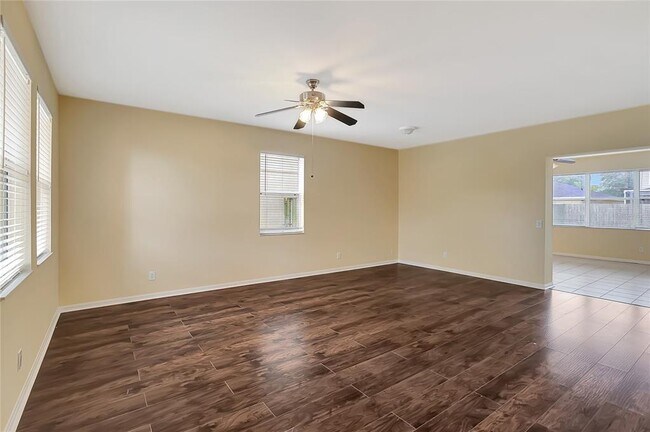 Building Photo - 6767 Waterton Dr