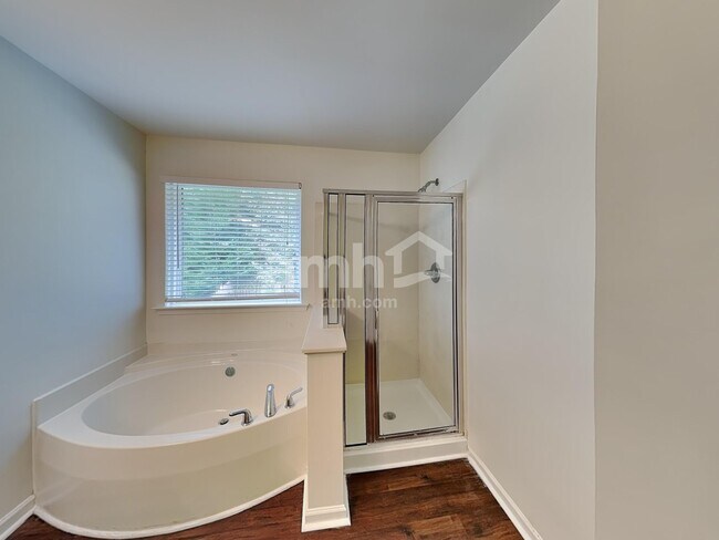 Building Photo - 8836 Driftwood Commons Ct