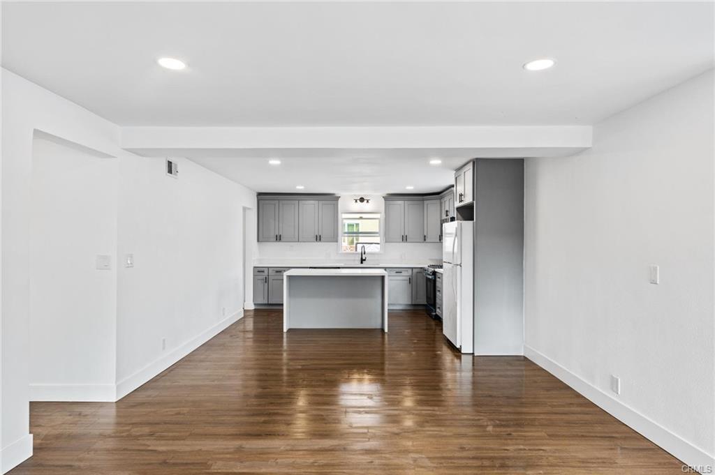 Building Photo - 1017 Avenida de Pio Pico