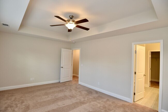 Building Photo - 3 Bedroom 2 1/2 Bath Townhome In Richmond Hill