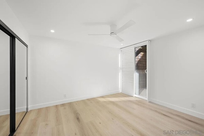 Building Photo - 325 S Sierra Ave