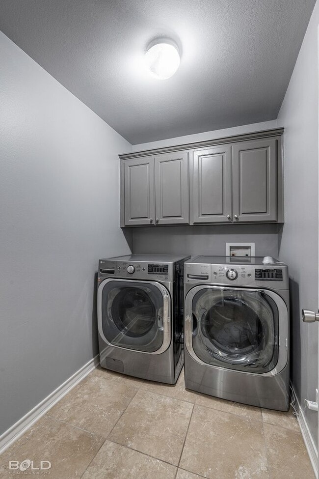 Building Photo - Check Out this 3 bed 2 bath in Benton