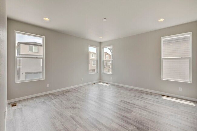 Building Photo - 8714 Vaunt Ct