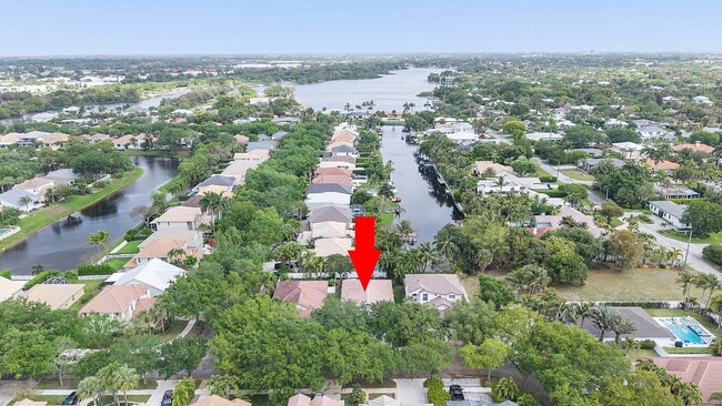 Building Photo - 981 Delray Lakes Dr