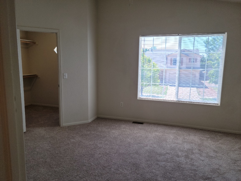 Building Photo - 3619 Bobcat Ln