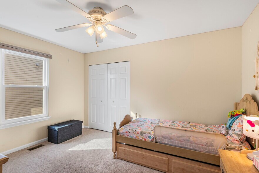 Building Photo - 31696 N Borre Dr