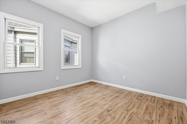 Building Photo - 76 Riggs Pl