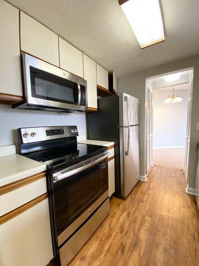 Building Photo - wh604