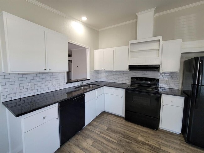 Building Photo - 8407 Riverstone Dr