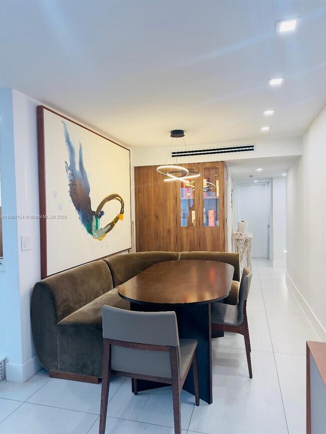 Building Photo - 2821 NE 163rd St