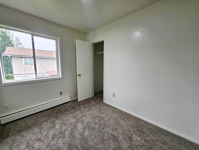 Building Photo - 8011 E 16th Ave