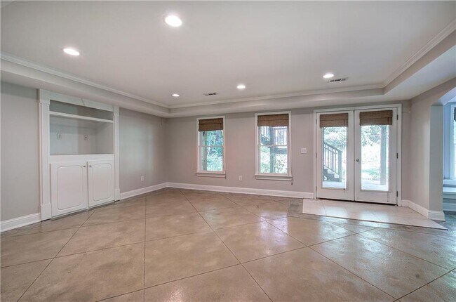 Building Photo - 2320 Starr Lake Dr NW