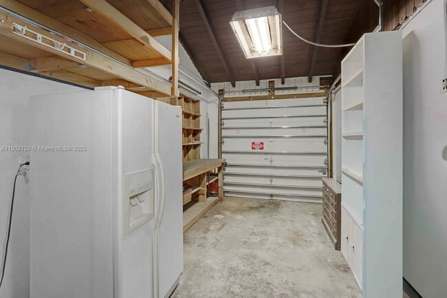 Building Photo - 5191 SW 67th Ave