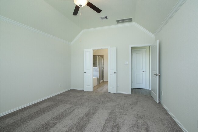 Building Photo - 15230 Kickapoo Cavern Dr