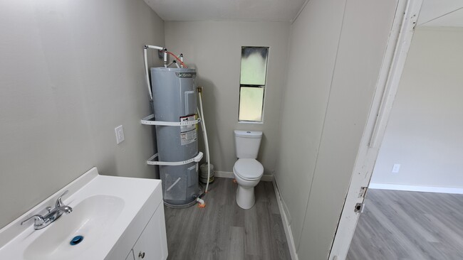 Building Photo - 113 Novits Nook Ct