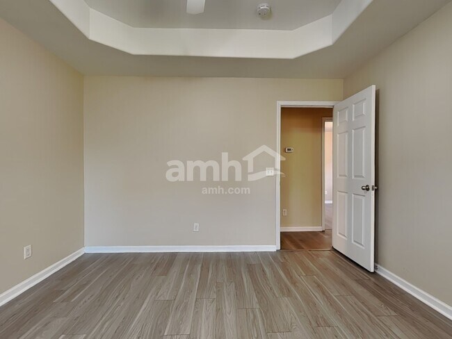 Building Photo - 117 Roseberry Cir