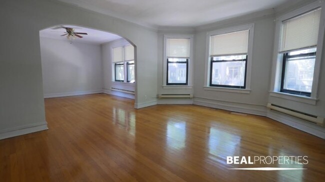 Primary Photo - 2 bedroom in CHICAGO IL 60657