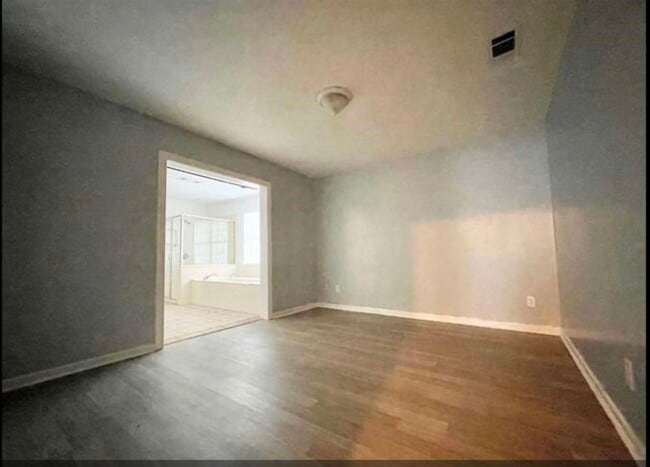Building Photo - 8745 Kimberly Dr