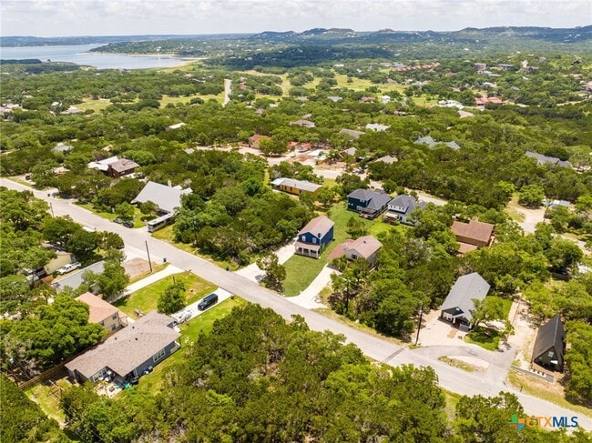 Building Photo - 1526 Bonnyview Dr