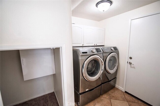 Building Photo - 22607 Golden Meadow Ln