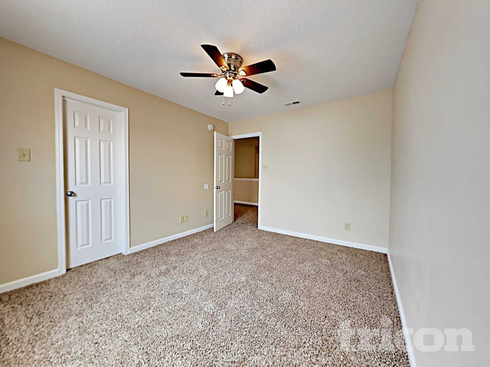 Building Photo - 10787 Emery Dr