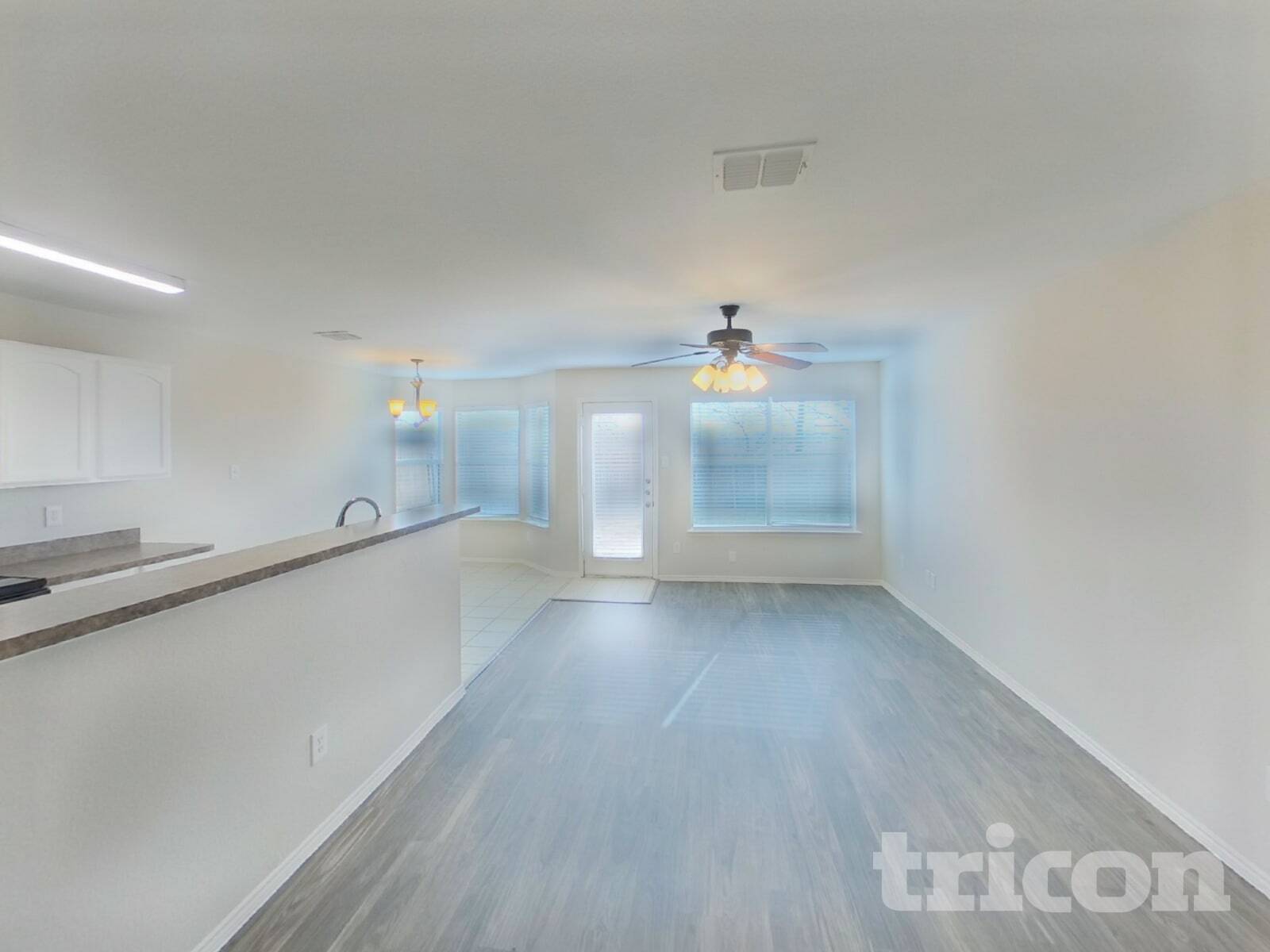 Building Photo - 1300 Pine Ln