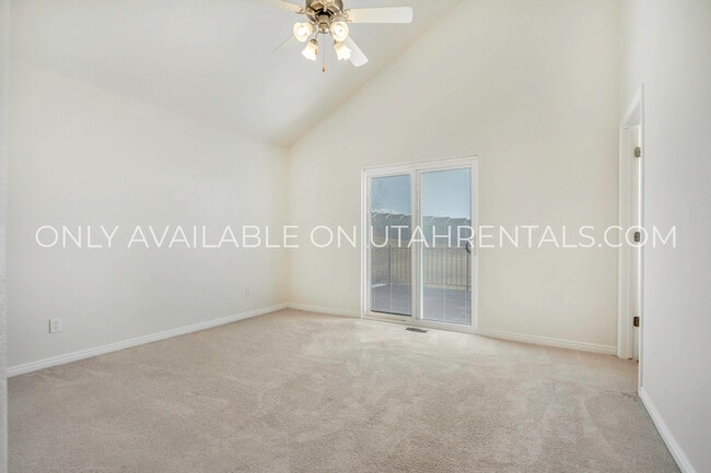 Building Photo - 4306 N Chestnut Oak Dr