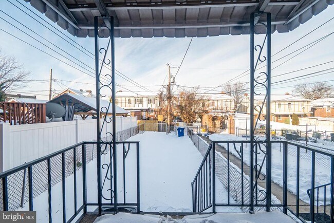 Building Photo - 3519 Kentucky Ave