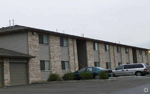 Primary Photo - 549 Central Parkway Rd