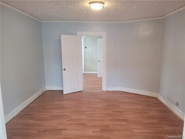 Building Photo - 12 Horatio St