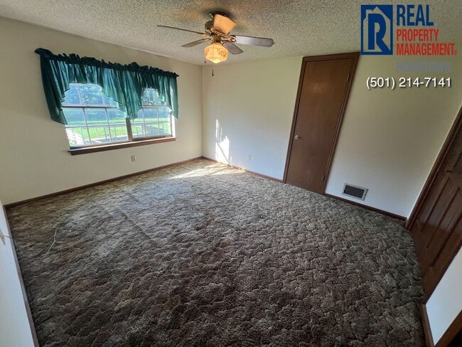 Building Photo - 8512 Highway 5-
