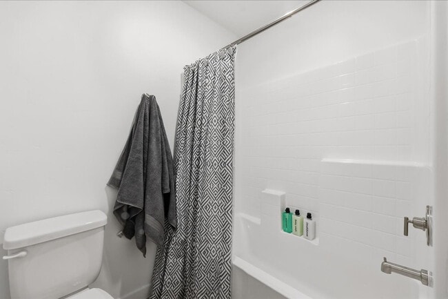 Building Photo - 4226 W Perspective St