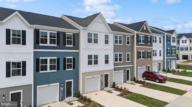 Building Photo - 105 Milburn Dr