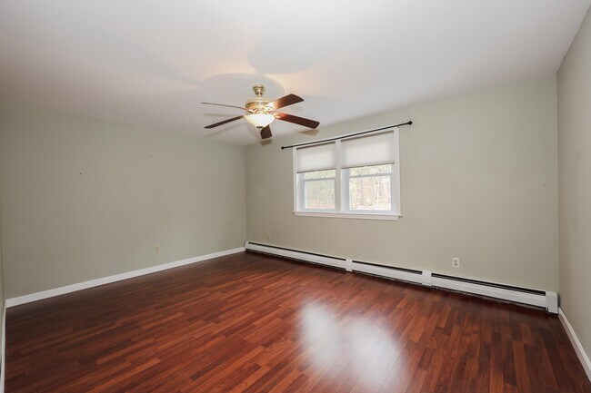 Building Photo - 81 Orchard Path Rd