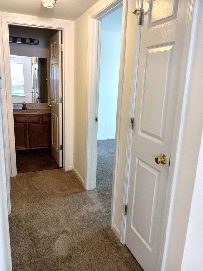 Building Photo - 3527-3529 Prescott Dr.